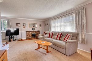 Lounge- click for photo gallery